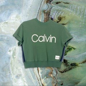 Green Calvin Klein size Medium crop top - part of a matching set with jogger.